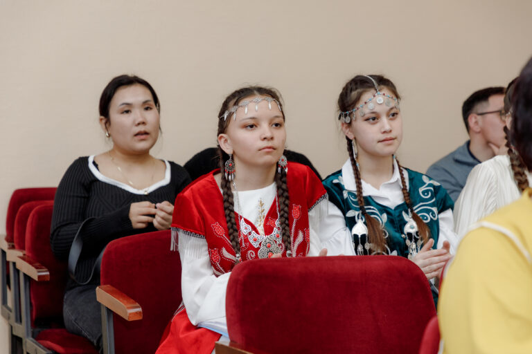 Конкурс «Мұқағали Мақатаев оқулары»: в Петропавловске школьники соревновались за титул лучшего чтеца 